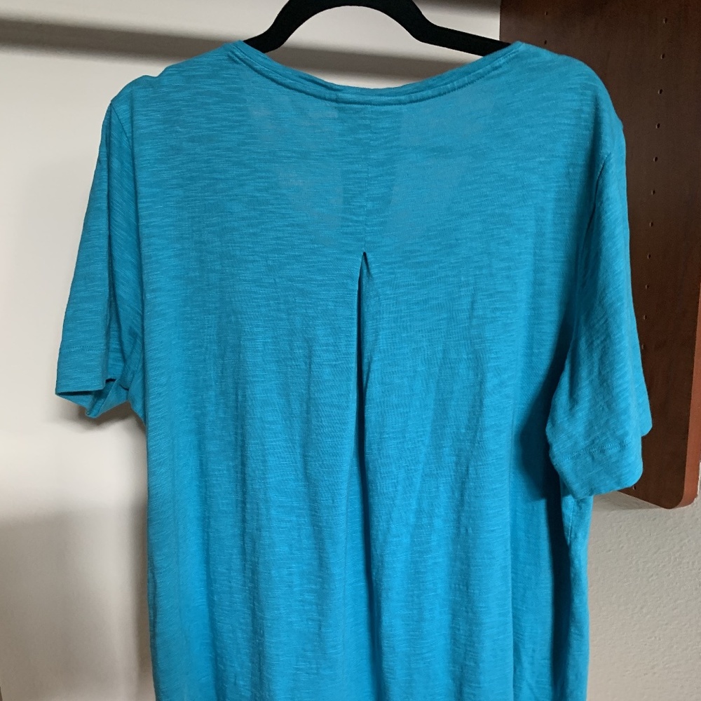 Chico's Teal Ultimate Pleat Back Tee